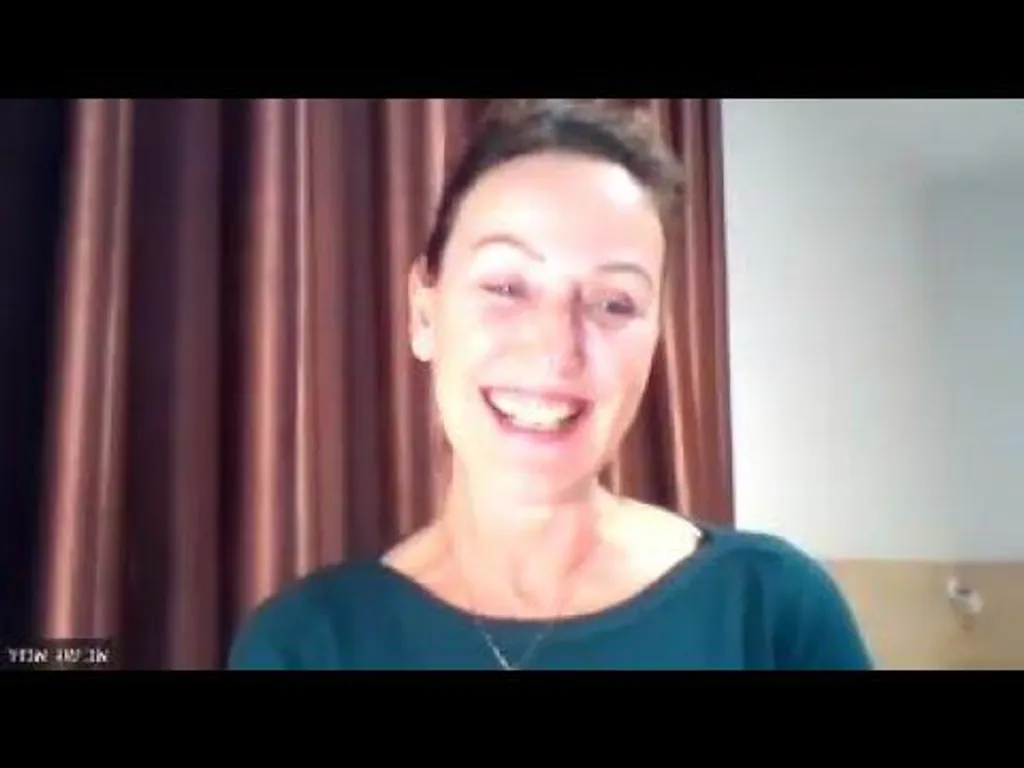 תרגילים מעשיים לשיגרת מלחמה לשמירה על הבריאות והשפיות עם יוגה תרפיה בהנחיית אבישג אמיר