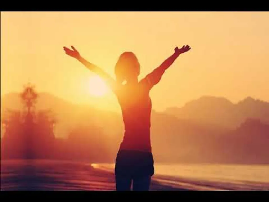 מוסיקה מרגיעה לשינה עמוקה עם מסרים תת הכרתיים בתדר גבוה