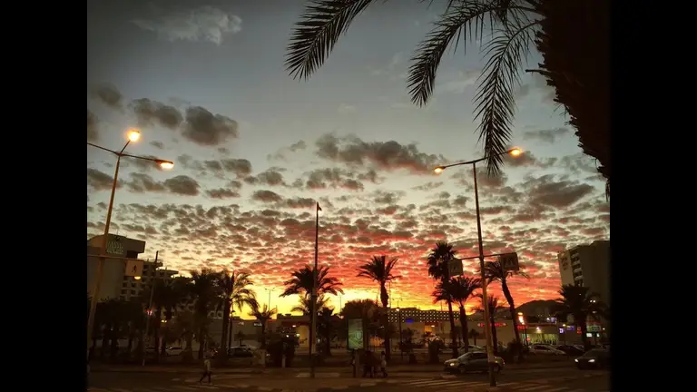 מסרים תת הכרתיים לשינה טובה בליווי רחש גלים