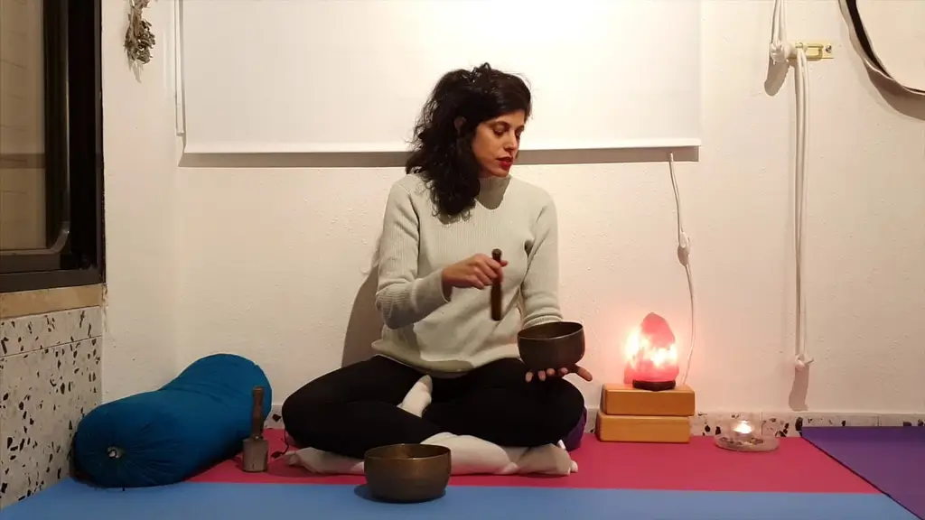 יוגה על הספקטרום עם שיר משעל  מדיטציה לפני השינה